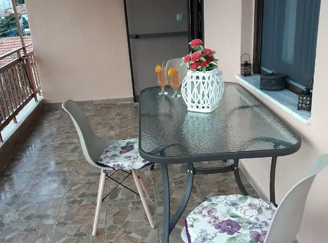 Dimitra's Garden منزل ريفي Kallirákhi