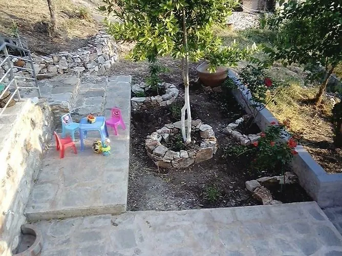 Dimitra's Garden منزل ريفي Kallirákhi