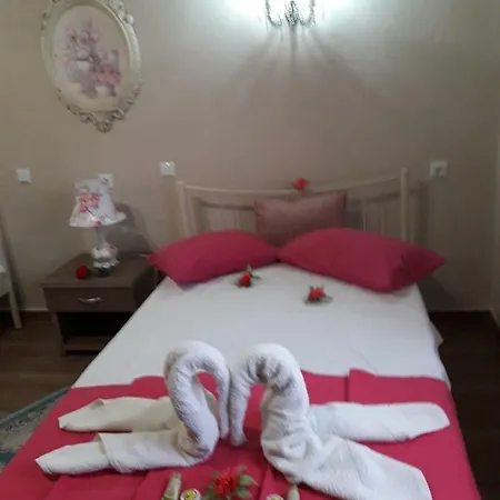 منزل ريفي Dimitra's Garden